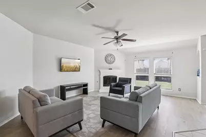 1128 Lake Meadow Lane, Little Elm, TX 75068 - Photo 4