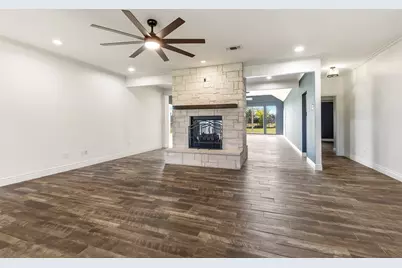 1108 Ridgeview Dr, Sherman, TX 75090 - Photo 4