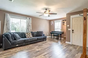 8147 Fawn Cir, Granbury, TX 76049 - Photo 4