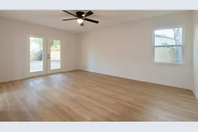 1925 Balla Way, Grand Prairie, TX 75051 - Photo 6