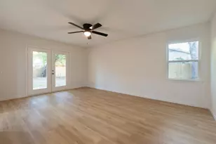 1925 Balla Way, Grand Prairie, TX 75051 - Photo 6