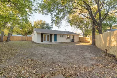 1925 Balla Way, Grand Prairie, TX 75051 - Photo 20