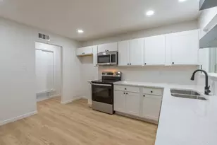 1925 Balla Way, Grand Prairie, TX 75051 - Photo 10