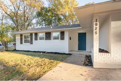 1925 Balla Way, Grand Prairie, TX 75051 - Photo 2