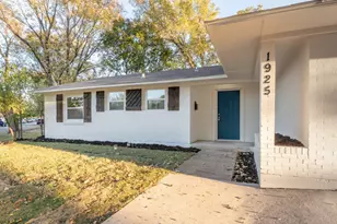 1925 Balla Way, Grand Prairie, TX 75051 - Photo 2