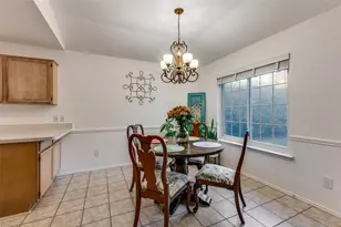 7125 Woodhinge Dr, Benbrook, TX 76126 - Photo 6