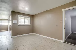 204 Mildred Ln, Benbrook, TX 76126 - Photo 12