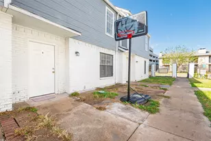 4624 San Jacinto St, Dallas, TX 75204 - Photo 4