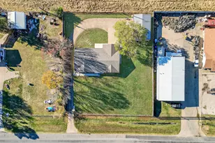 616 E Bells Blvd, Bells, TX 75414 - Photo 38