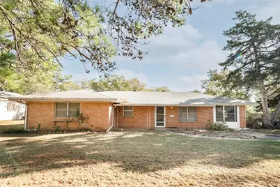 205 Bonham Street, Nocona, TX 76255 - Photo 1