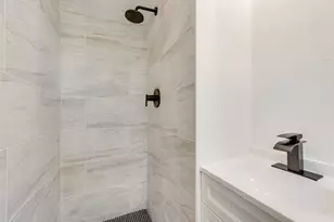 310 Old Mill Ln, Dallas, TX 75107 - Photo 20