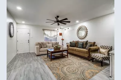 712 Middle Cove Drive, Plano, TX 75023 - Photo 8