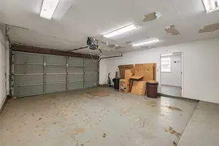 818 Westbrook Dr, Irving, TX 75060 - Photo 38