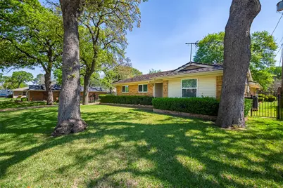 818 Westbrook Drive, Irving, TX 75060 - Photo 2