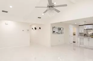 215 Countryside Dr, Arlington, TX 76014 - Photo 14