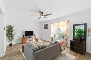 5817 Sandhurst Ln, Dallas, TX 75206 - Photo 6