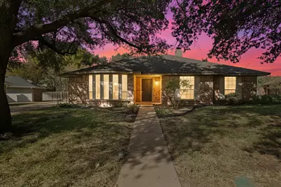 5421 Dana Point Drive, Arlington, TX 76017 - Photo 2