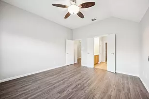 10310 St Georges Dr, Rowlett, TX 75089 - Photo 12