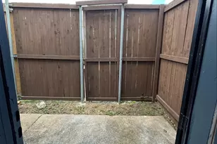 9524 Military Pkwy, Dallas, TX 75227 - Photo 20