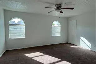 9524 Military Pkwy, Dallas, TX 75227 - Photo 10