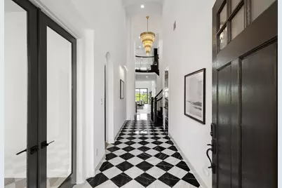 8724 Edgewater Drive, The Colony, TX 75056 - Photo 2