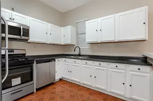 111 1/2 S Henderson Ave, Dallas, TX 75214 - Photo 10