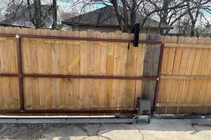 111 1/2 S Henderson Ave, Dallas, TX 75214 - Photo 24