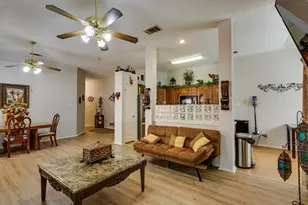 905 Mill Spring Dr, Garland, TX 75040 - Photo 8