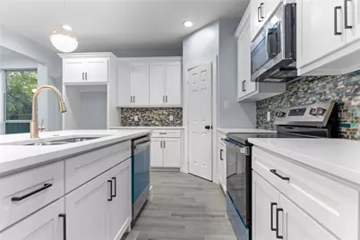 520 E 5th Street, Bonham, TX 75418 - Photo 1