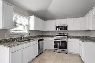 1112 Lake Bluff Dr, Little Elm, TX 75068 - Photo 10