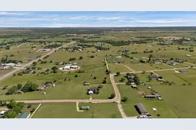 201 Fox Run Road, Cleburne, TX 76033 - Photo 4