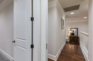 501 Samuels Ave, Fort Worth, TX 76102 - Photo 16