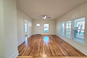 110 W Morton St, Denison, TX 75021 - Photo 4