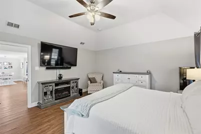 407 Valley View Lane, Krum, TX 76249 - Photo 20