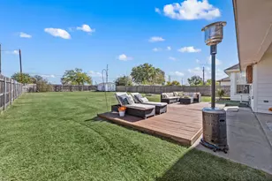 305 Maverick Trail, Oak Point, TX 75068 - Photo 32