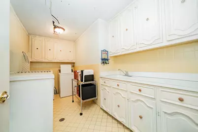 9511 Fallbrook Drive, Dallas, TX 75243 - Photo 32
