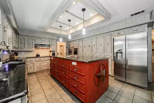 9511 Fallbrook Dr, Dallas, TX 75243 - Photo 12