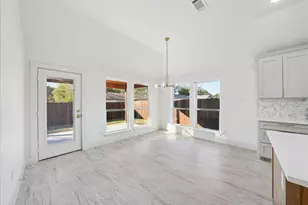 8321 Raymond Ave, White Settlement, TX 76108 - Photo 16