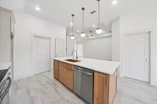 8321 Raymond Ave, White Settlement, TX 76108 - Photo 14