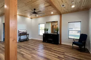 724 Franklin, Bellevue, TX 76228 - Photo 14