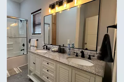 724 Franklin, Bellevue, TX 76228 - Photo 20