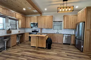 724 Franklin, Bellevue, TX 76228 - Photo 10