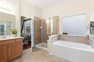 9750 Grassland Dr, Frisco, TX 75035 - Photo 16