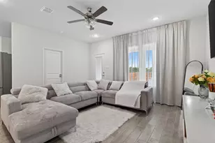 8129 Trudy Ln, Fort Worth, TX 76120 - Photo 6