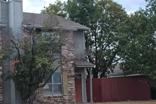 808-810 Red Bud Dr, DeSoto, TX 75115 - Photo 2