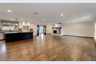 1201 NW 6th Avenue, Mineral Wells, TX 76067 - Photo 6