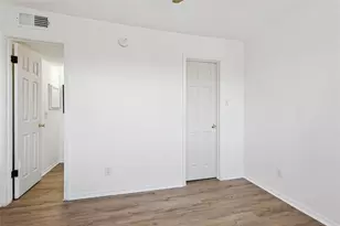 9839 Walnut St, Dallas, TX 75243 - Photo 18