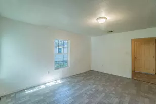 3110 Canada Dr, Dallas, TX 75212 - Photo 4