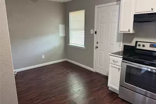 357 Newton Dr, Burleson, TX 76028 - Photo 2