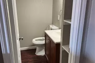 357 Newton Dr, Burleson, TX 76028 - Photo 4